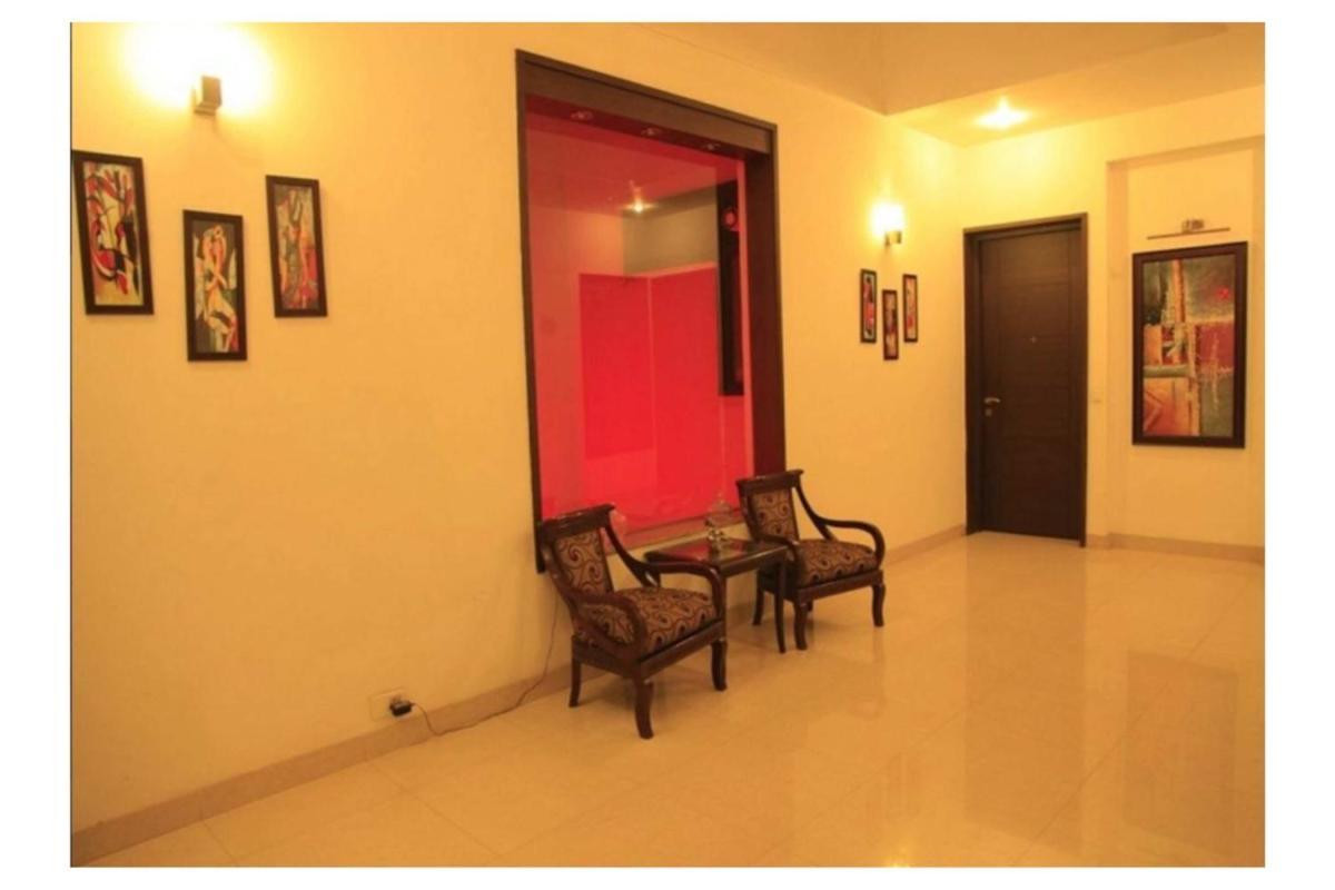 Indiyaah Inn Gurgaon Esterno foto